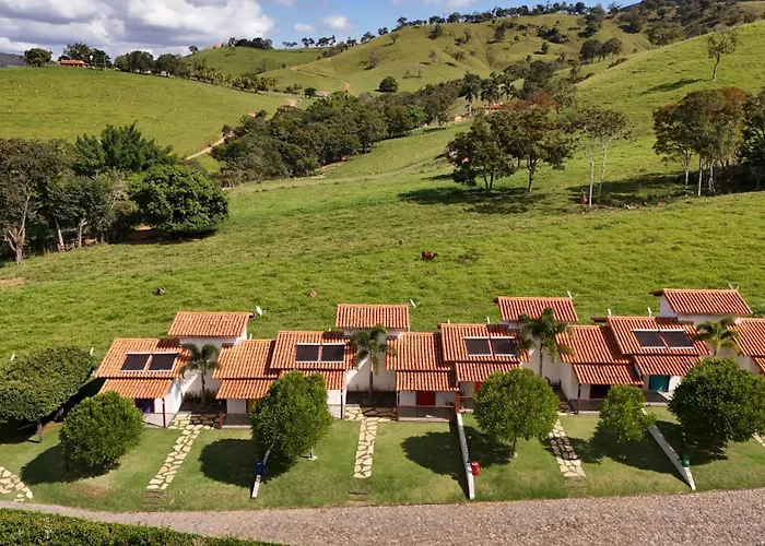 Pousada Vila do Lago - Vista Incrível, Café da Manhã e Passeio de Caiaque Capitólio